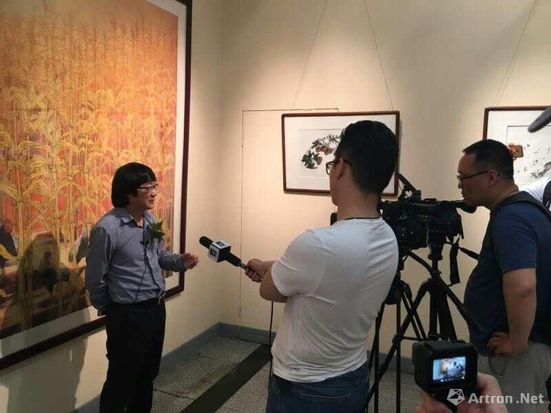 "文心至性—梁时民中国画作品展常州刘海粟美术馆开幕