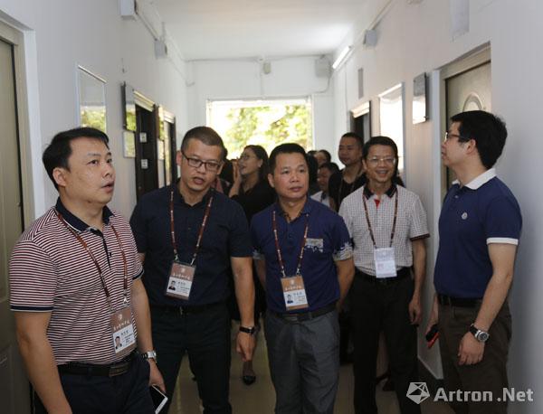 广西艺术学院建筑艺术学院赴影视与传媒学院精细化管理学习考察