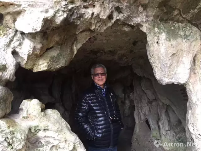 陈履生在贵州修文的阳明洞。