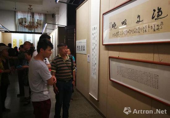 徐炽书法教育40年师生作品展开幕