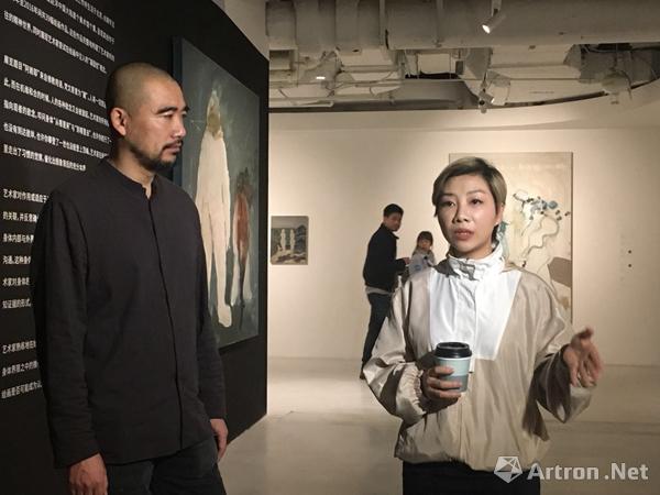 艺术家赵洋,本次展览策展人刘秀仪