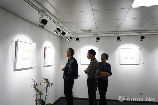 "方寸之间有天地"胡大虎油画小品展在长沙如艺馆举行