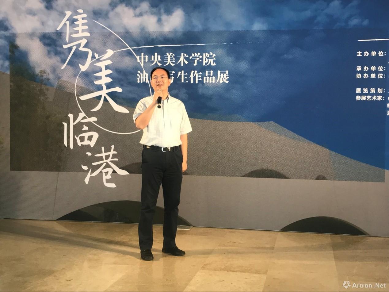 管理委员会党组成员,浦东新区南汇新城镇党委副书记,镇长张宇祥致辞