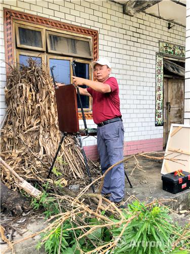 原成都市统战部党委书记,现蜀都画院执行院长 陈登木