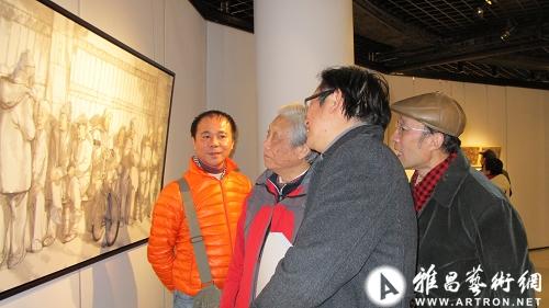 著名艺术家 陈家泠在展览现场