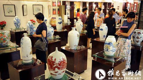 2011景德镇学院派陶瓷艺术精品展23日在北京合璧兴陶瓷艺术馆开幕