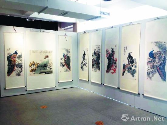 原标题:丹青海派画展举办   最近,"彩墨新韵海派书画展"在t淘园水墨