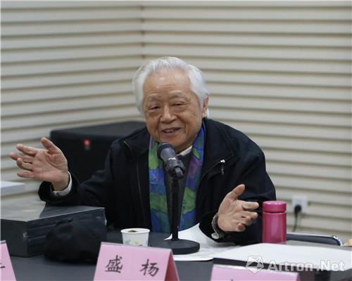 盛杨先生代表中国美协雕塑艺委会发言