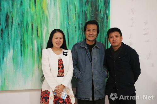 "灵·歌—施玮艺术作品展亮相上上国际美术馆