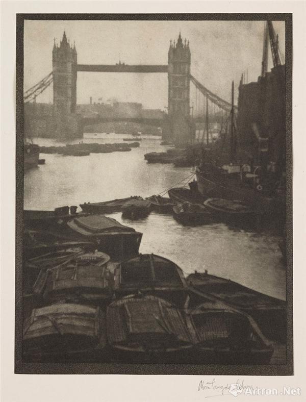《伦敦塔桥》 1910年 皇家摄影协会收藏