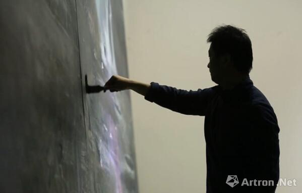 高古轩画廊代理中国青年艺术家贾蔼力 ()