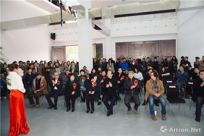首届江苏艺术双年展在百家湖美术馆开幕：助推江苏艺术走出去