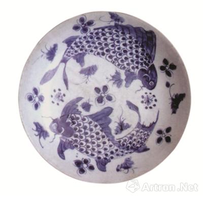 清代德化窑青花鱼 藻纹瓷盘情趣盎然