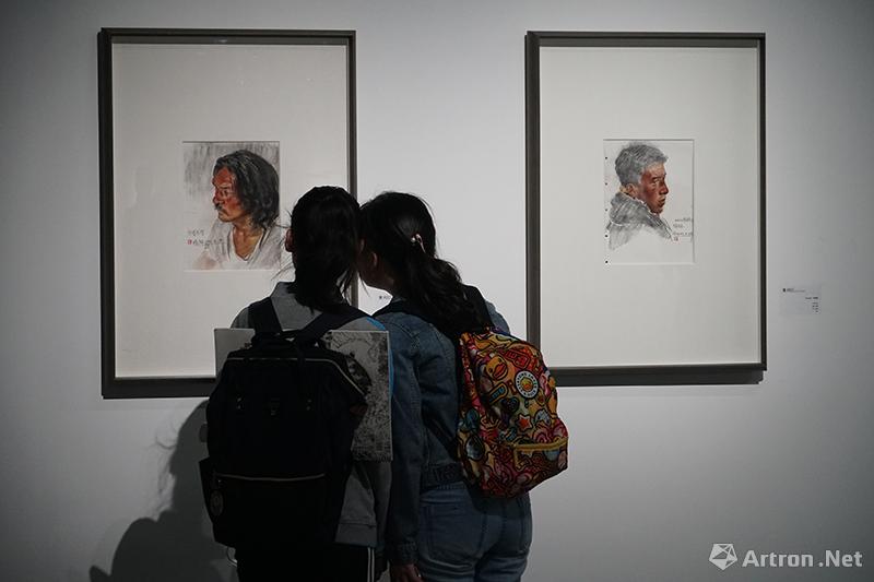 参展艺术家徐芒耀认为,以素描为题材的展览本身少见,而展览汇集了