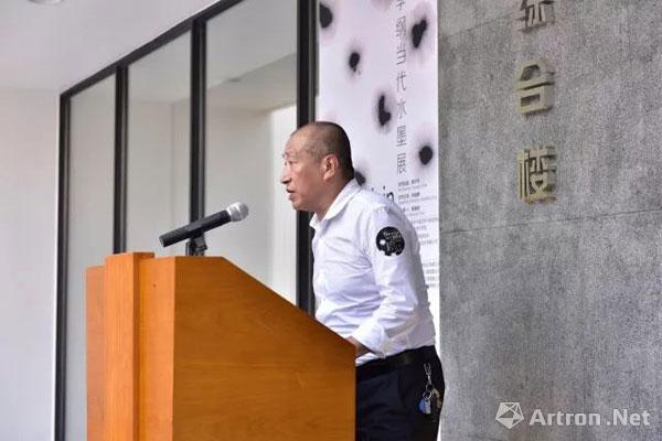 广东汕头工艺美术学校副校长陈小宇致辞