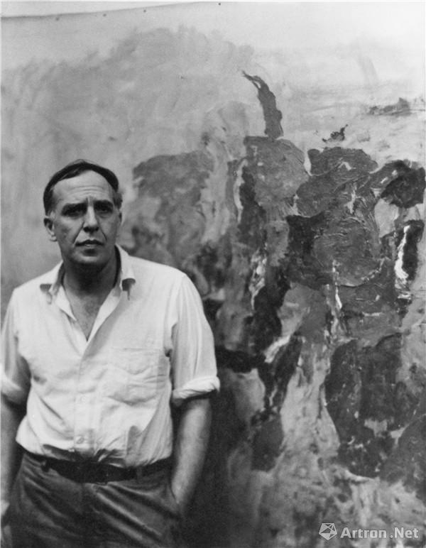 菲利普·加斯顿在其位于纽约市的工作室，1957年摄影：Arthur Swoger
