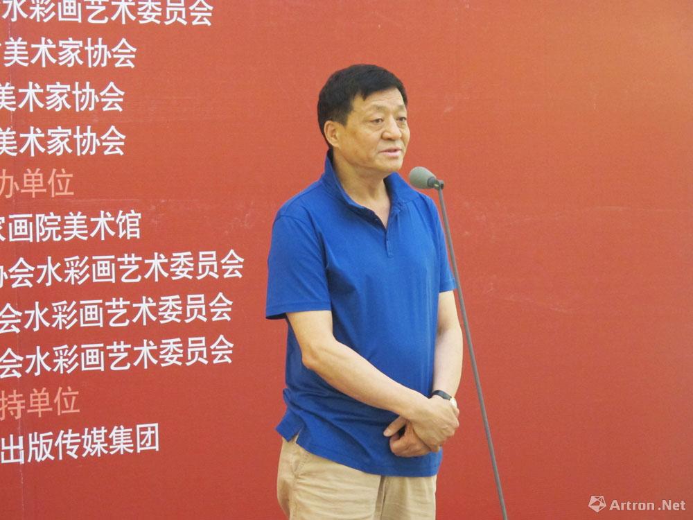中国美术家协会水彩画艺术委员会副主任兼秘书长陈坚
