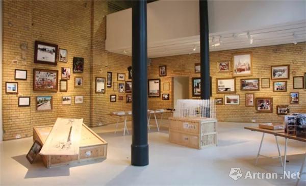 柏林Aedes当代建筑论坛创办于1980年，是全球最具影响的建筑文化传播平台之一，在世界范围内享有极高声誉。至今举办了超过 350 场世界顶级的规划师、建筑师及城市主题展览