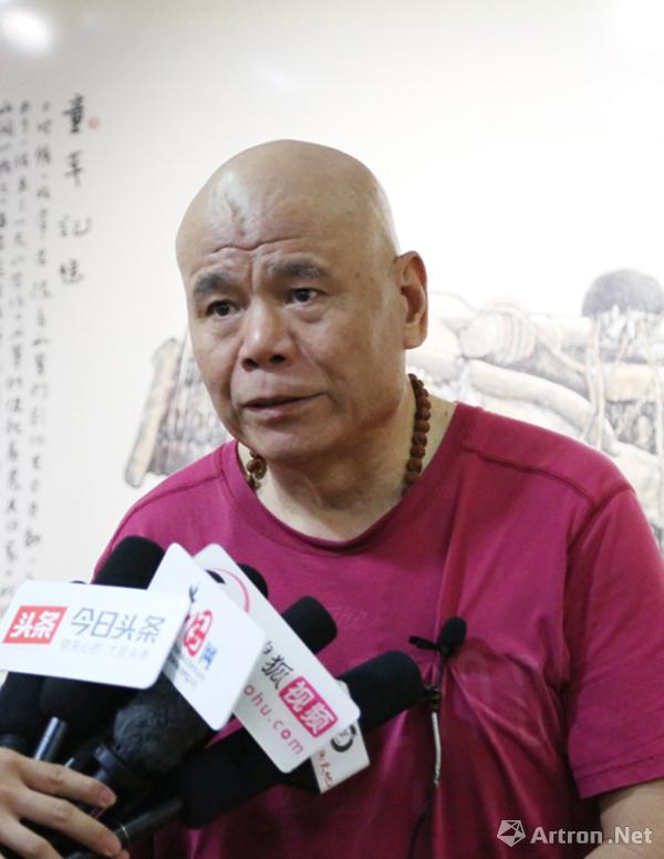 荣宝斋画院教授马海方接受媒体采访