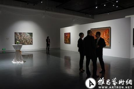 蜂巢当代艺术中心尹朝阳、梁铨、卢征远、冷广敏个展开幕
