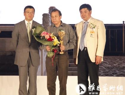 尚扬获得第七届AAC艺术中国年度终身成就奖