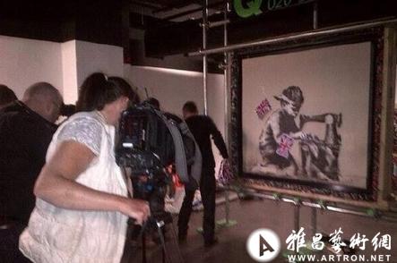 街头涂鸦艺术家Banksy的＂奴隶劳工＂以110万美元被拍卖