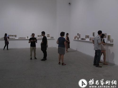 刘晓辉同名个展于东站画廊开幕