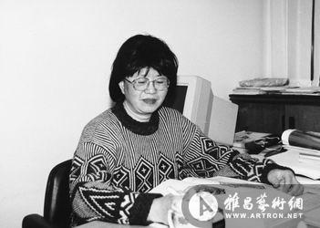 上海博物馆原副馆长陈佩芬于10日逝世