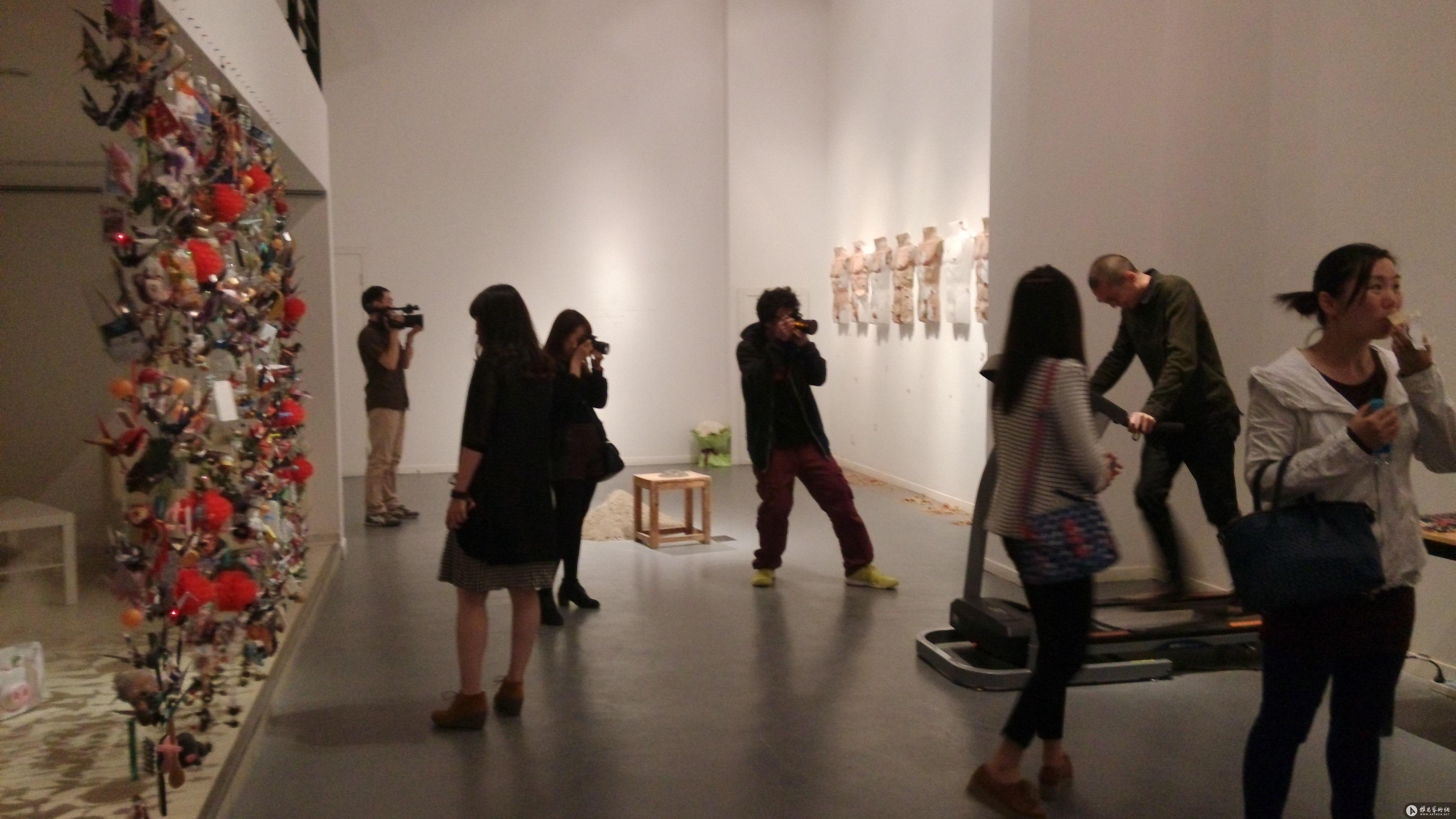 青年艺术家群展“So角度”在名泰空间开幕