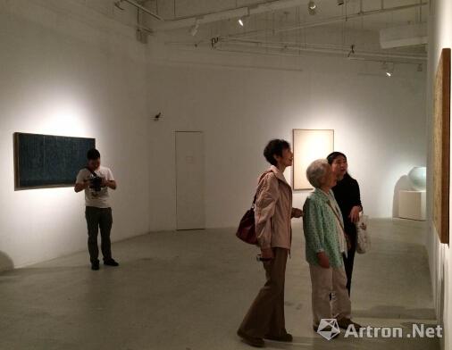 “空而丰盈：韩国现代美术的物性和精神性”今天开幕
