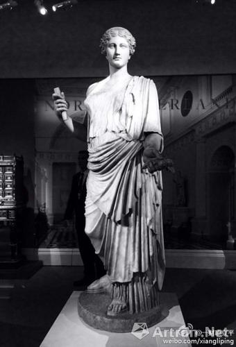 蘇富比拍出一尊古罗马雕像 成交价高约1亿人民币