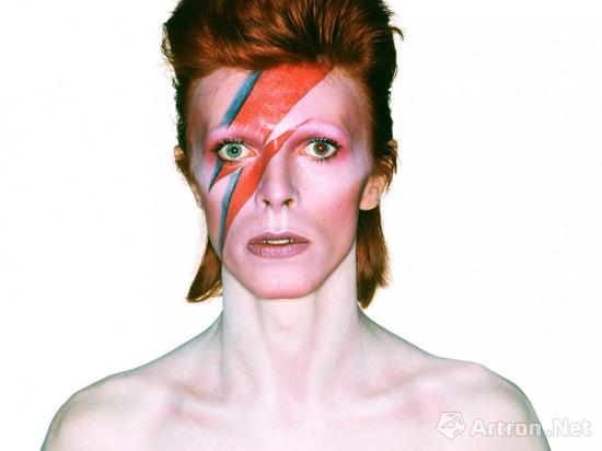 《David Bowie Is》大型回顾展将在芝加哥当代艺术馆开展