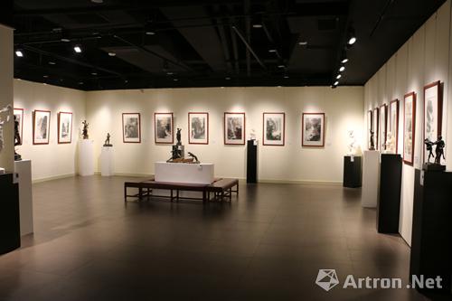 岭南画派杨天颐作品和十九世纪的欧洲雕塑 共同在山东银座画廊展出