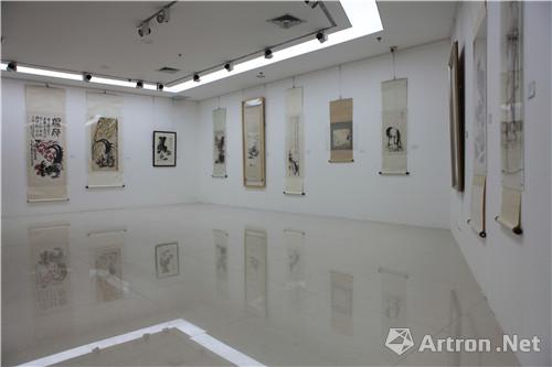 中国近现代名家作品，展厅涵盖京津、海派、长安画派等大师精品