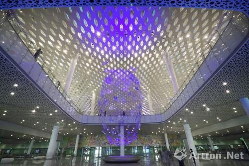深圳机场航站楼引入大型公共艺术 致力提升人文体验
