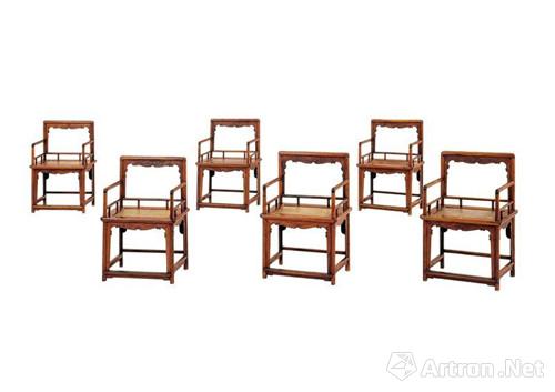 嘉德香港2015春拍：晚明黄花梨玫瑰椅六张成套2600万港元落槌