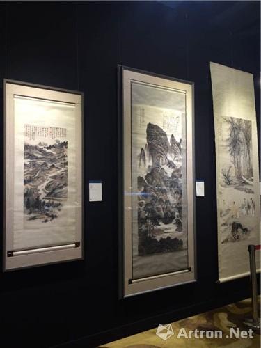 中国嘉德2015春拍全国巡展之深圳站展出张大千的作品
