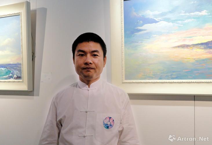 锦业集团董事长戴慧敏说将会陆续推出更多优秀艺术家的展览