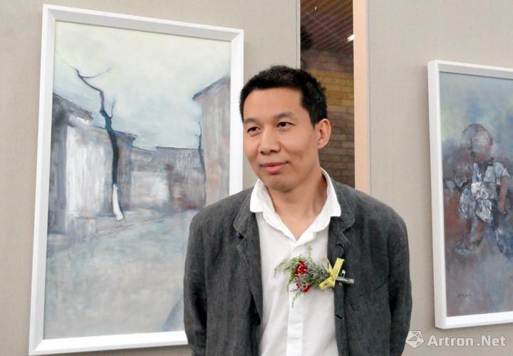 国画家周红艺老师认为郭凡的作品有东方的诗意，是走心的作品，并且值得期待