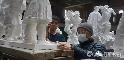 曾成钢“中华民族大团结主题雕塑”小稿及手稿_雕塑-民族大团结--雕塑-大团结-石膏-手稿-中华-艺术
