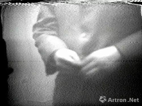 凯特琳·多尔蒂探索录像艺术50年_-作品-艺术家-霍尔-展览-创作-多尔