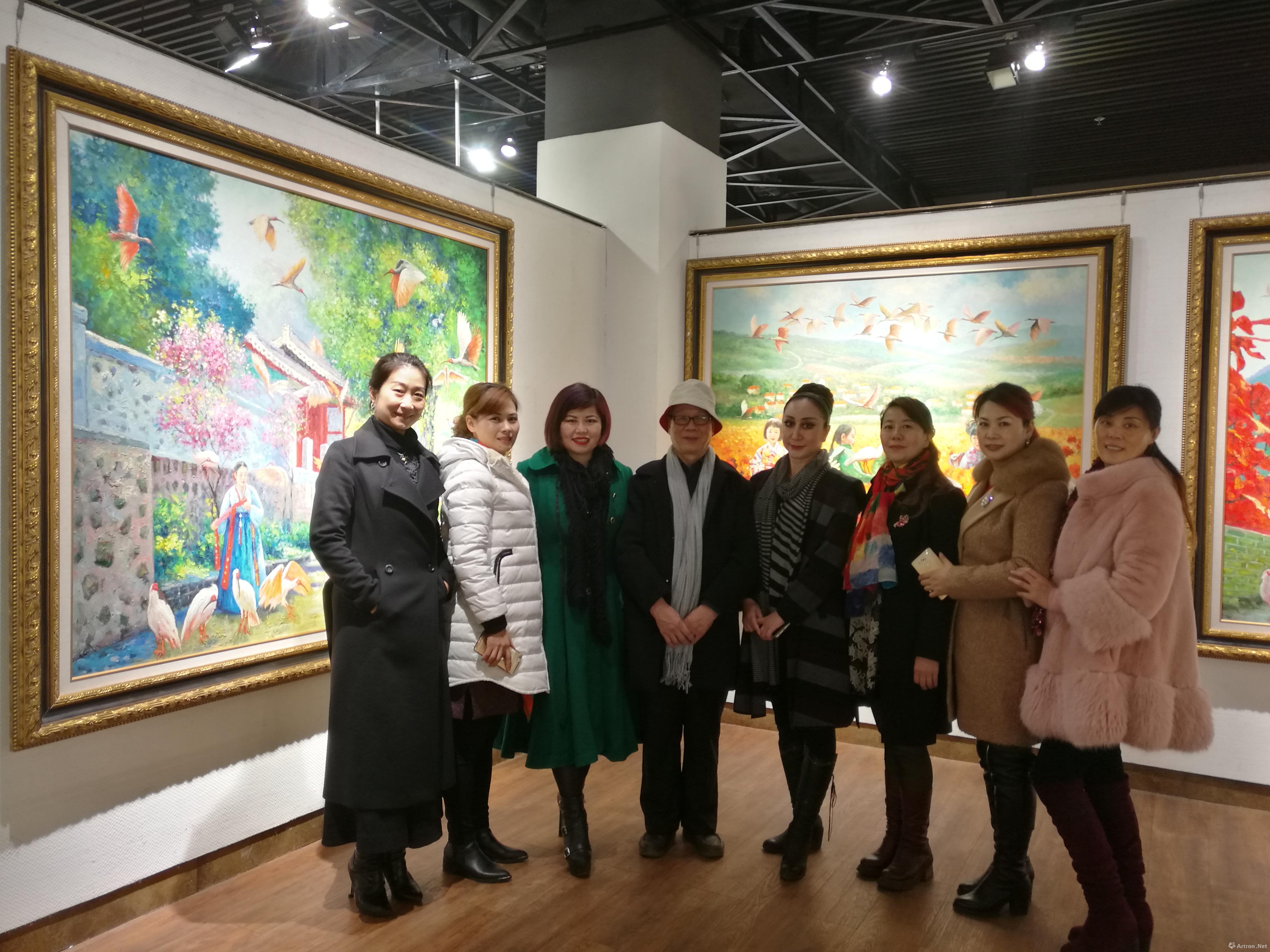 国内首部《朱鹮》油画展引起社会强烈反响