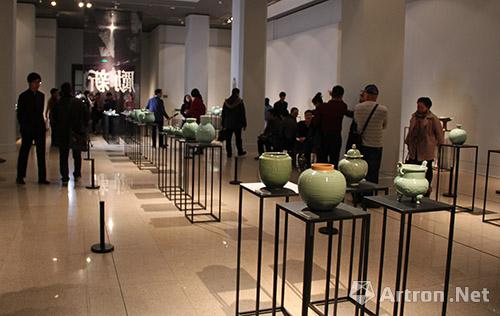 徐朝兴从艺六十周年作品展开幕 探讨龙泉青瓷的传承与复兴