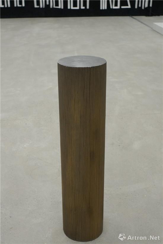 宋建树，等量齐观I,  钢筋焊接，24cm（直径）×100cm（高），2014